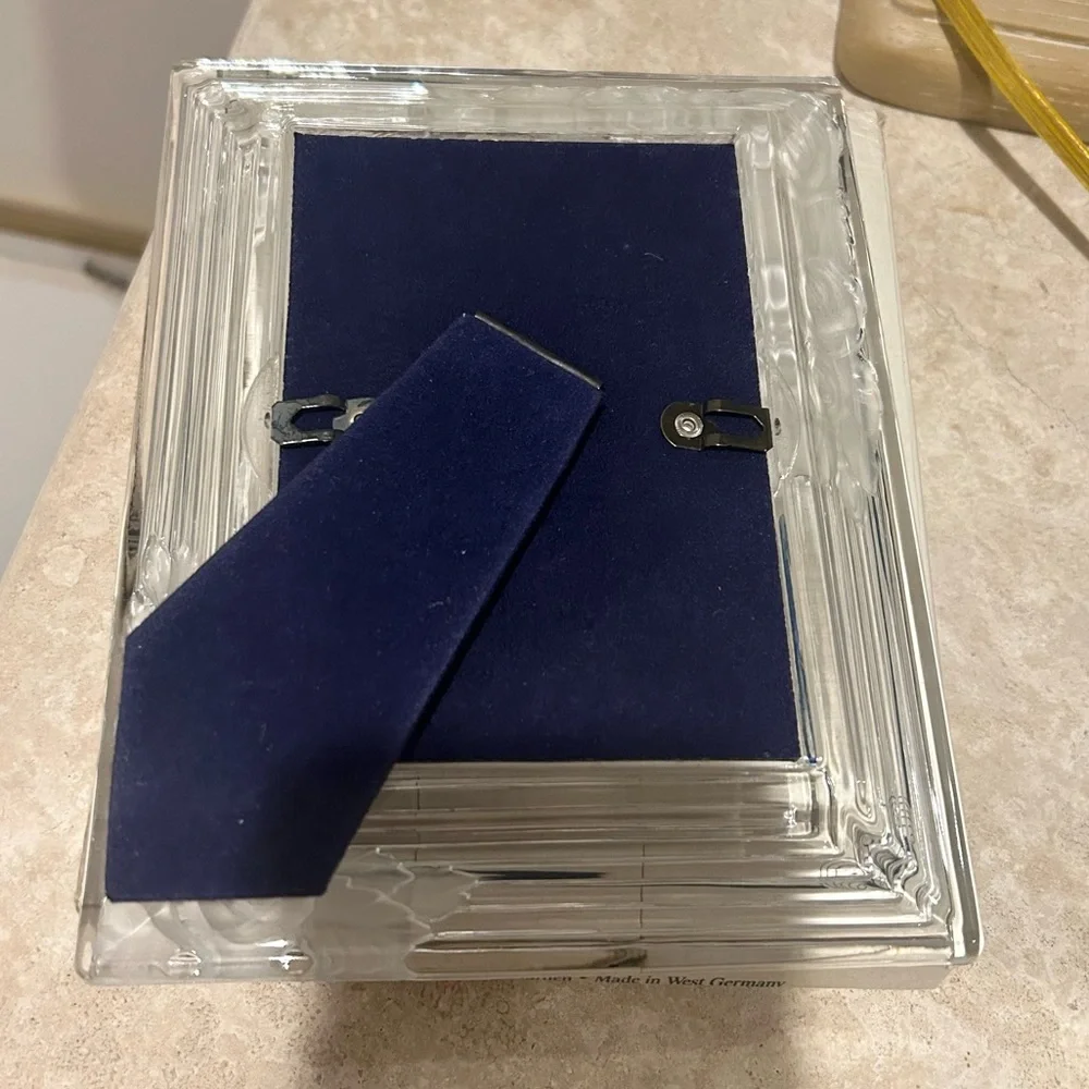 NEVER USED. VINTAGE Illusions Crystal Picture Frame. RARE & SOLID